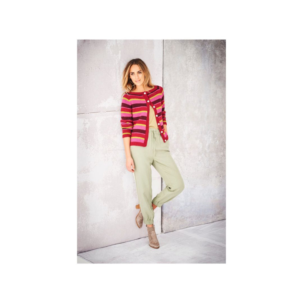 Stylecraft DK Knitting Pattern 9581