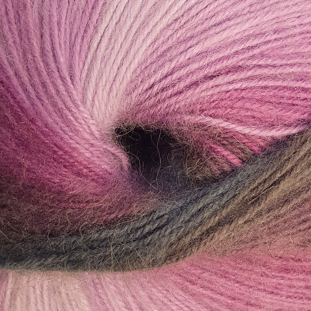 James C Brett Shhh SH03