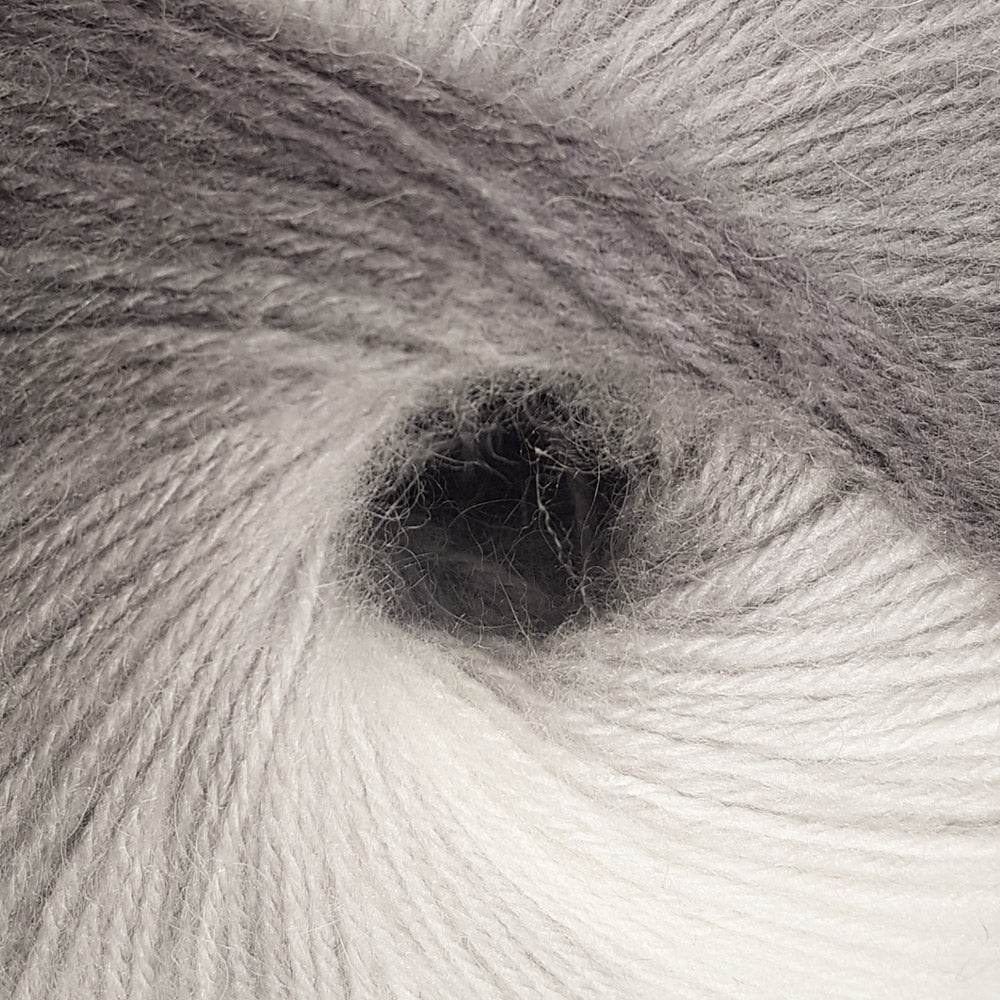 James C Brett Shhh SH06