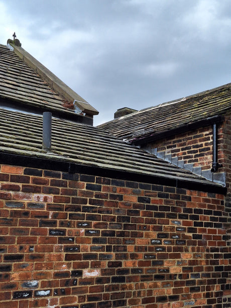 Restoring the Elizabethan Gallery: The Roof Gets Some Well-Earned TLC