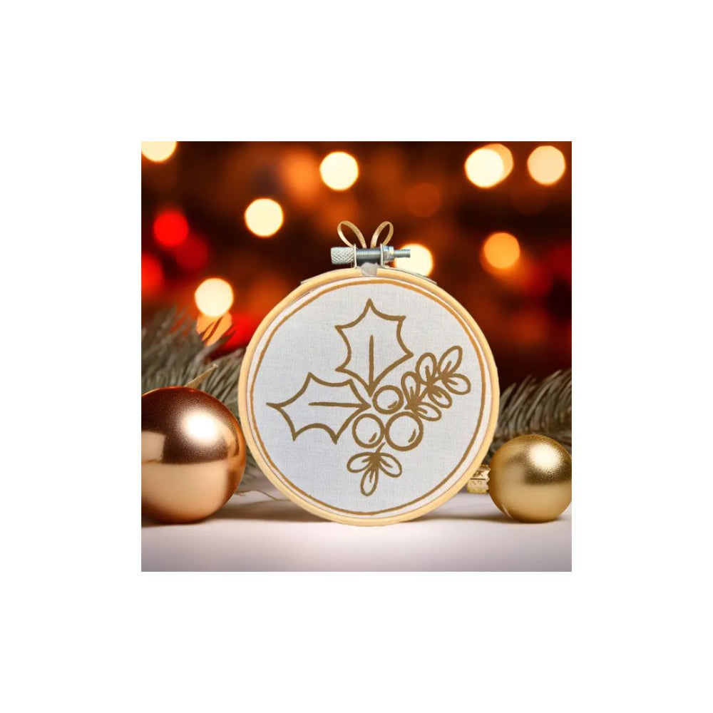 Holly Berry Mini Batik Craft Kit