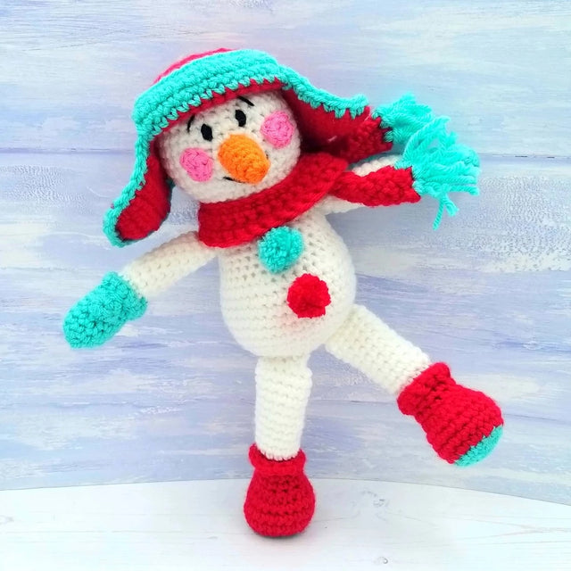 Chilli the Snowman Crochet Pattern