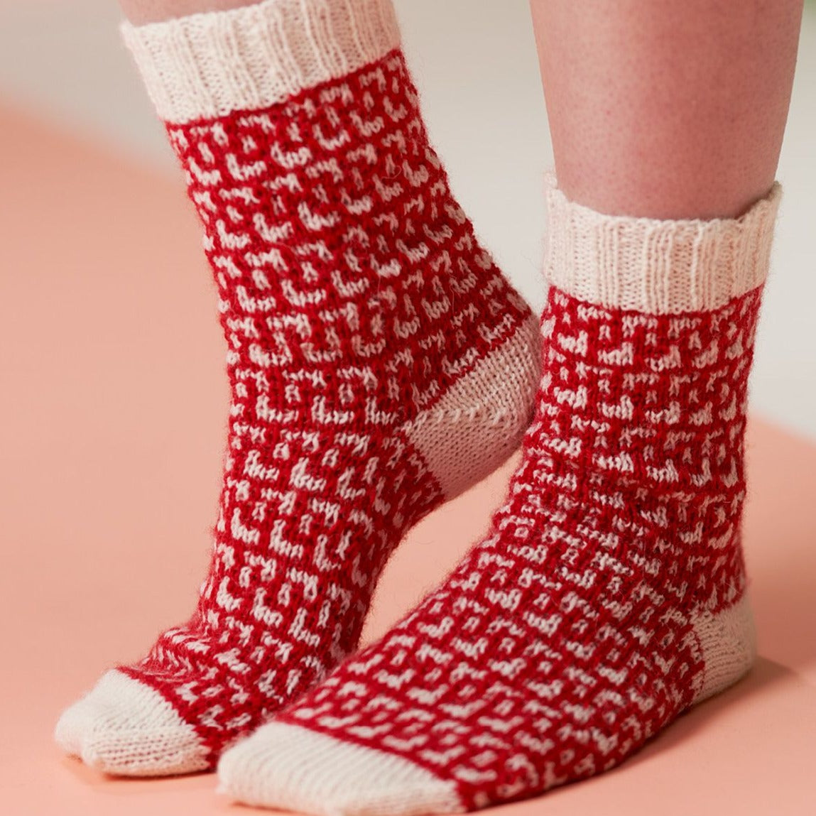Happy Feet Maze Socks Colour Combo 1