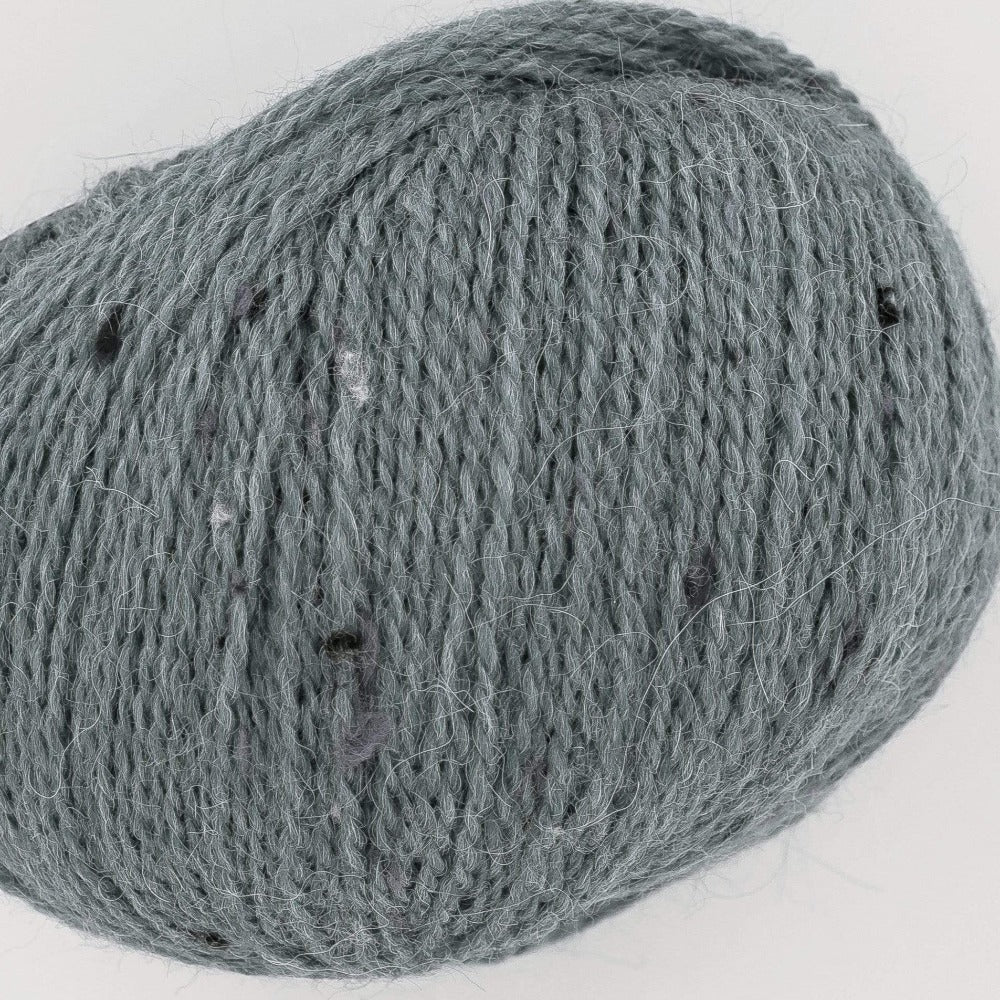 King Cole Yarn Platinum (5107) King Cole Homespun DK Yarn