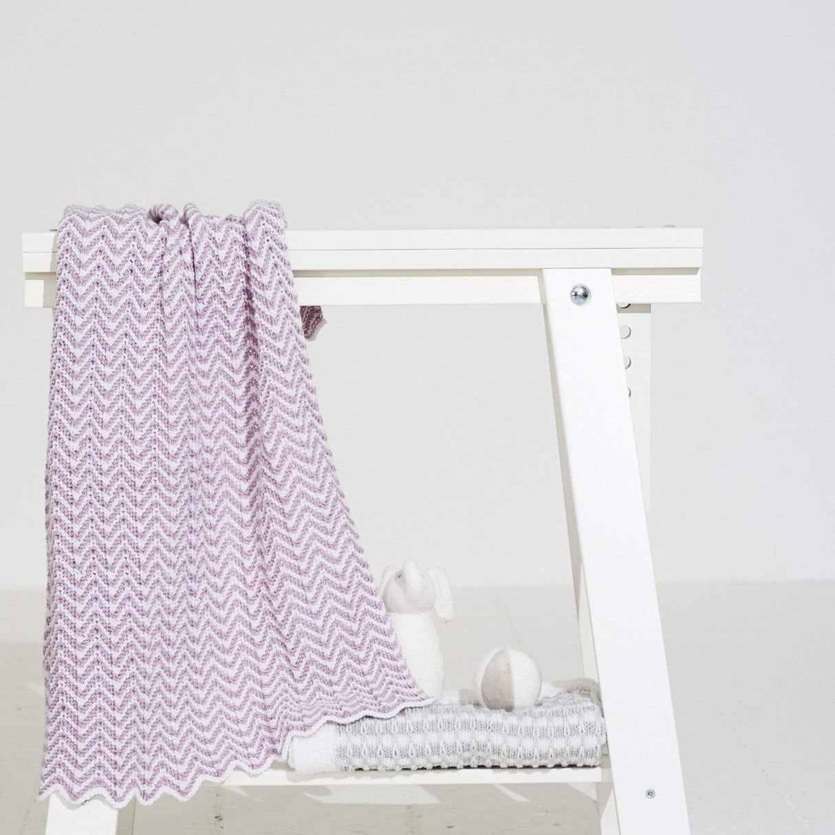 Stylecraft Patterns Stylecraft Baby Blanket Knitting Pattern 9506